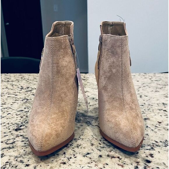 Hawkwell Women's Pointed Toe Side Zipper Slip on Chunky Heel Booties - Picture 2 of 6